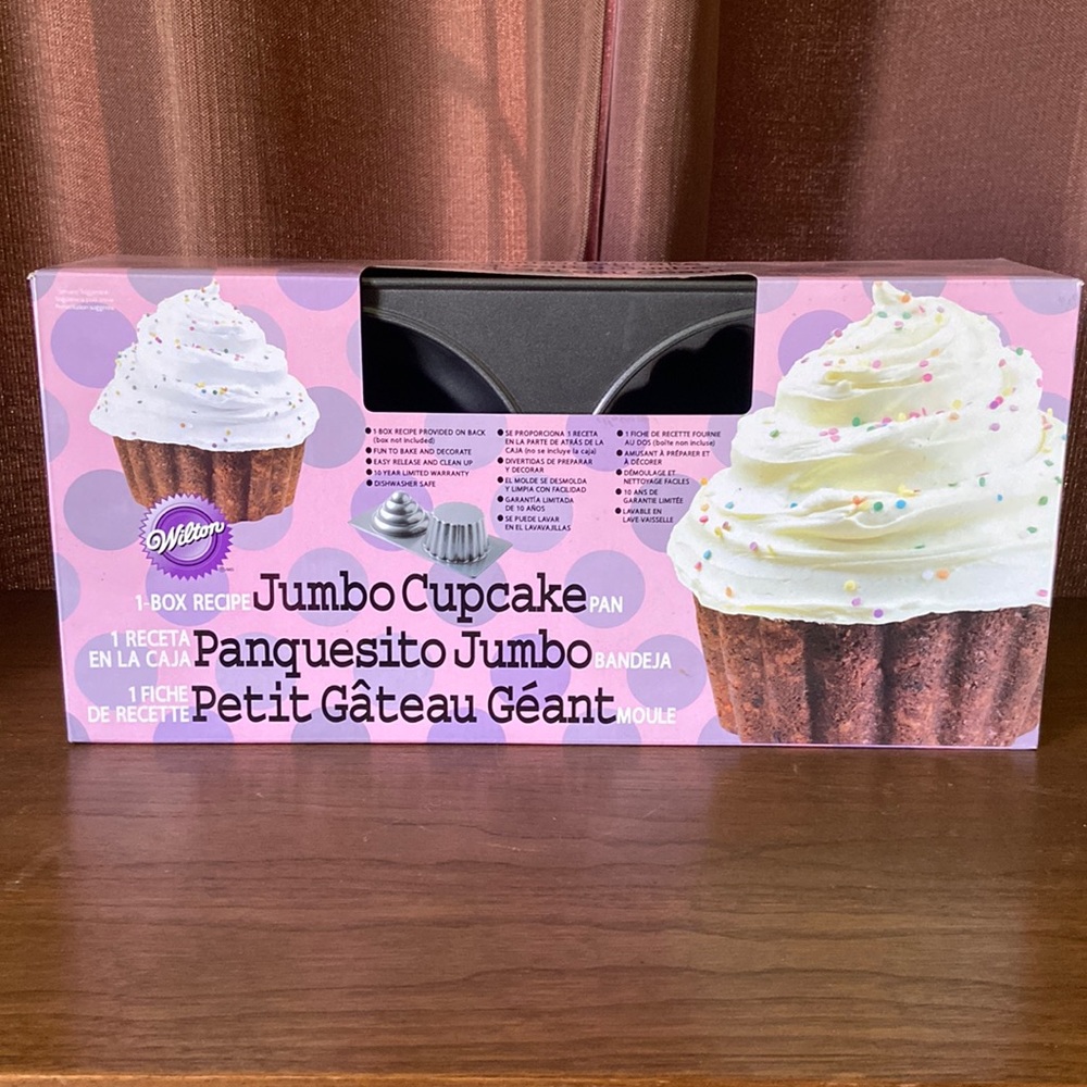 WILTON 3D GIANT/JUMBO CUPCAKE PAN NON STICK EASY CLEAN UP BIRTHDAYS PARTIES NEW